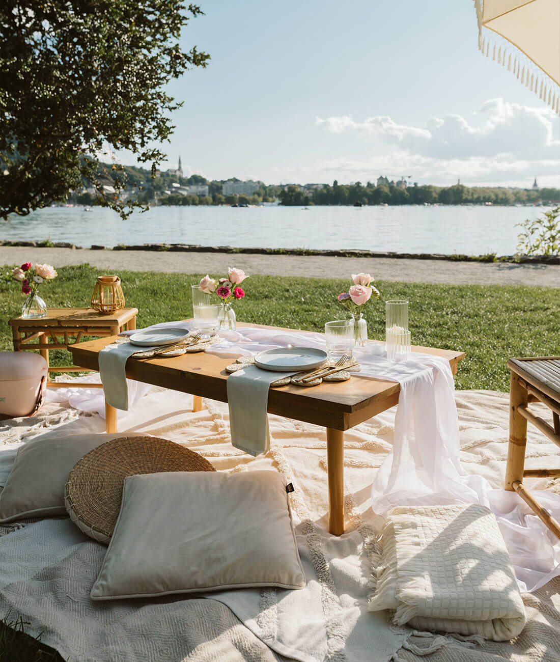 Pique-nique Annecy en amoureux - photo Aude Schalk